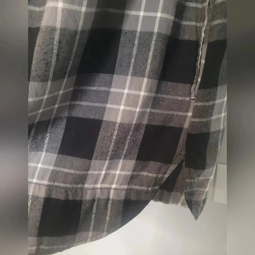 BEACH LUNCH LOUNGE women's black gray white plaid flannel pop over shirt dress L - Picture 7 of 10